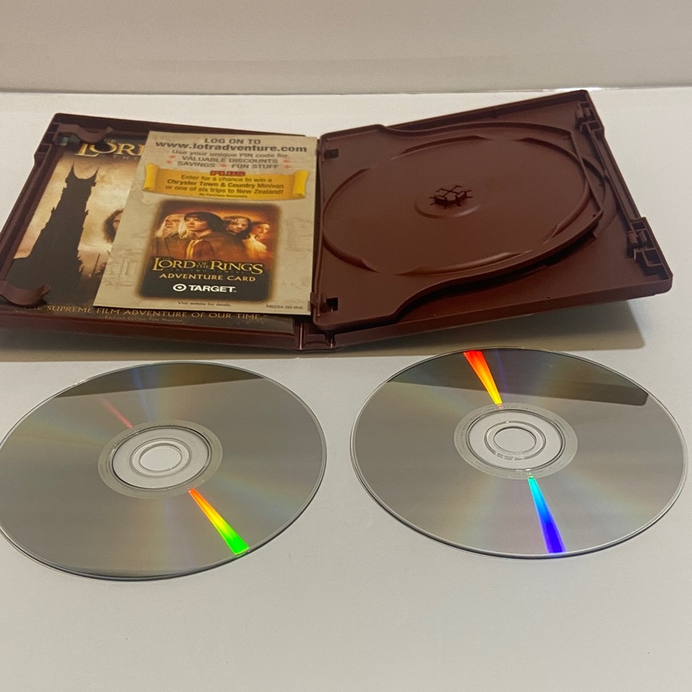 The Lord of the Rings DVD Set - Picture 7 of 8